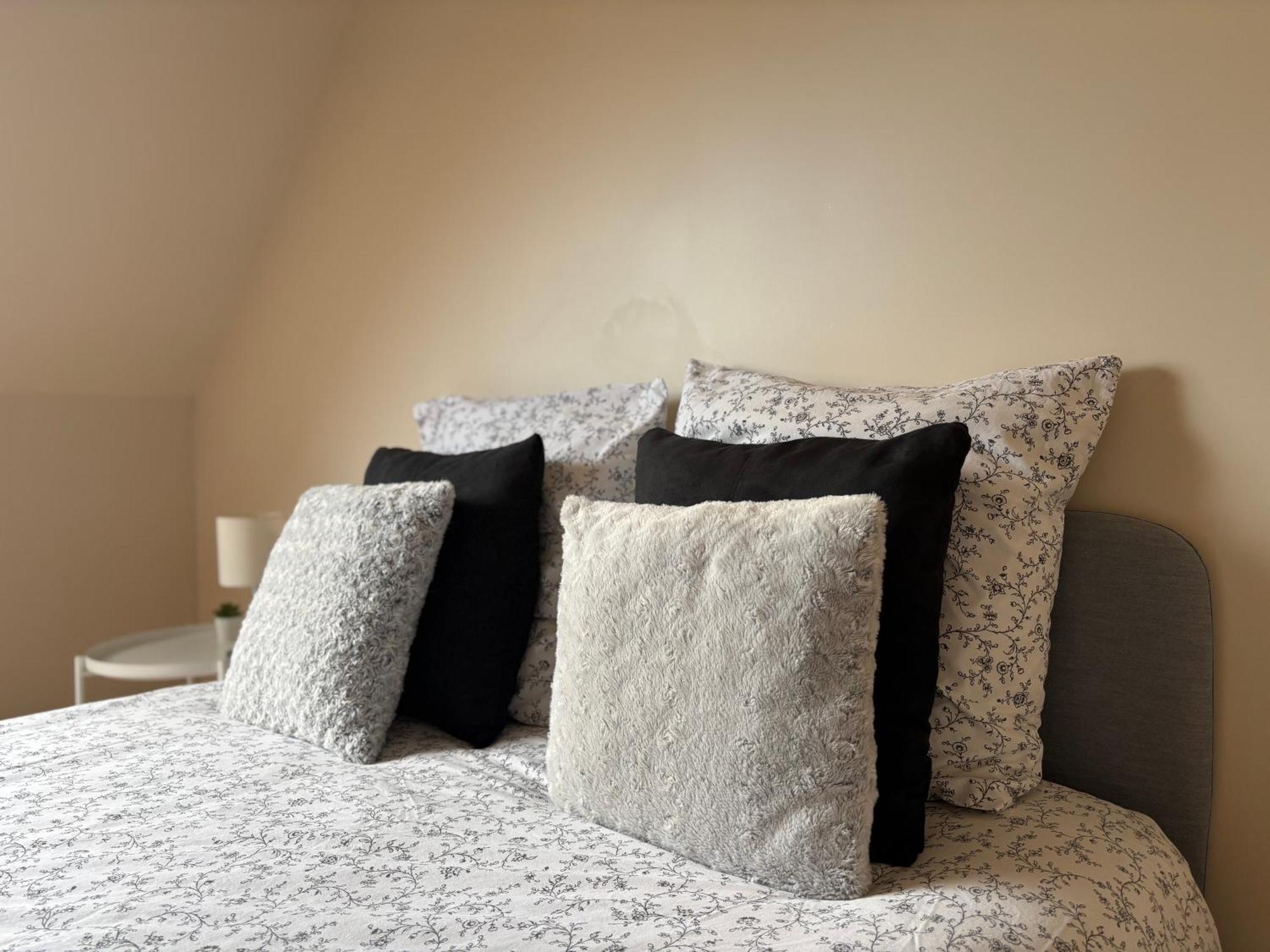 Maison Cosy Entre Paris Rouen Et Deauville Pont-de-lʼArche Dış mekan fotoğraf