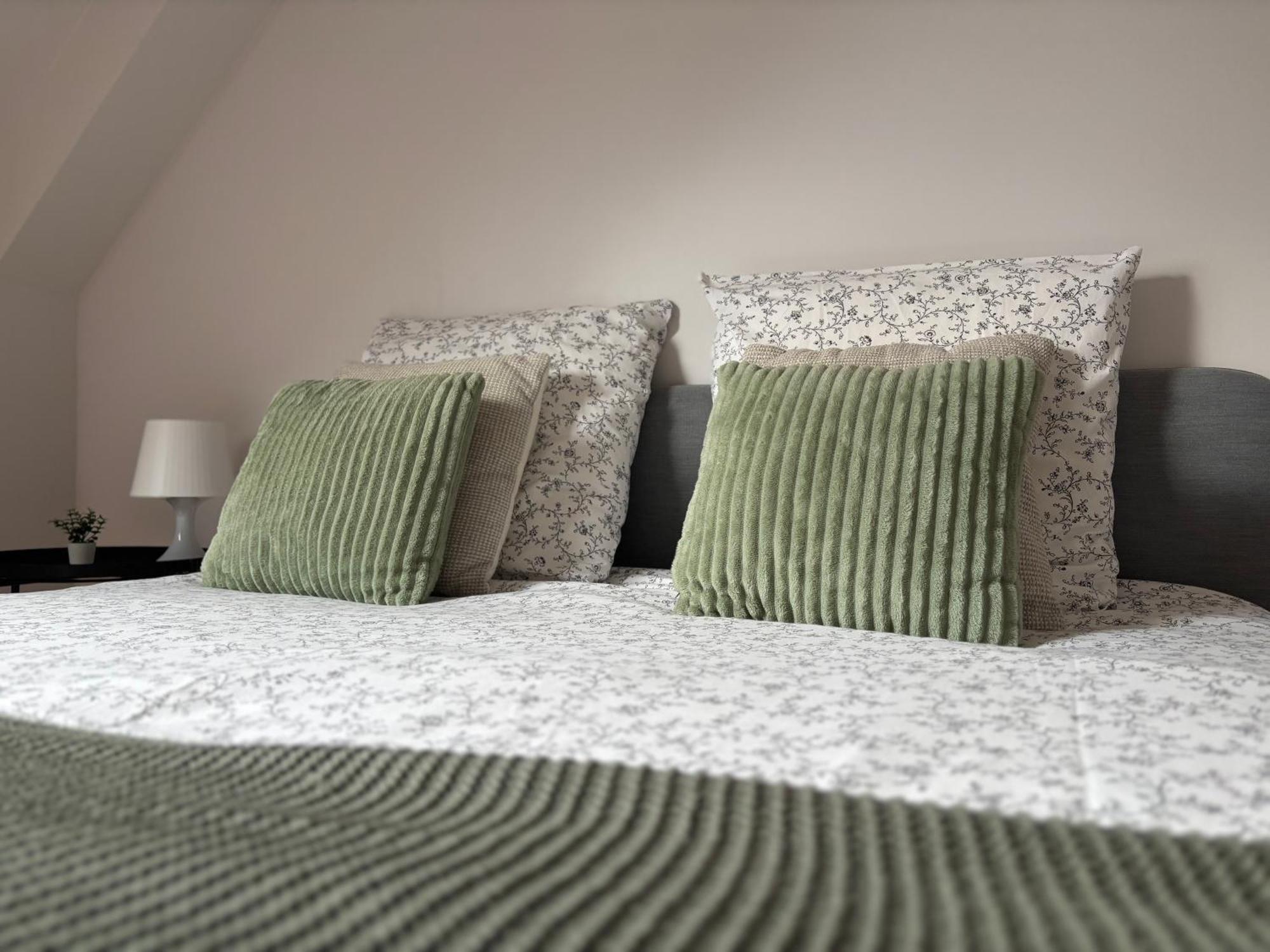 Maison Cosy Entre Paris Rouen Et Deauville Pont-de-lʼArche Dış mekan fotoğraf